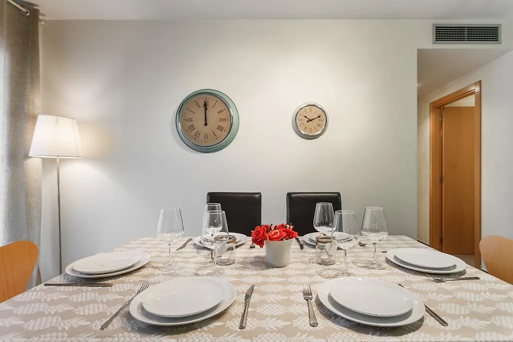 Apartamentos Cornellalux Cornella de Llobregat 0*,