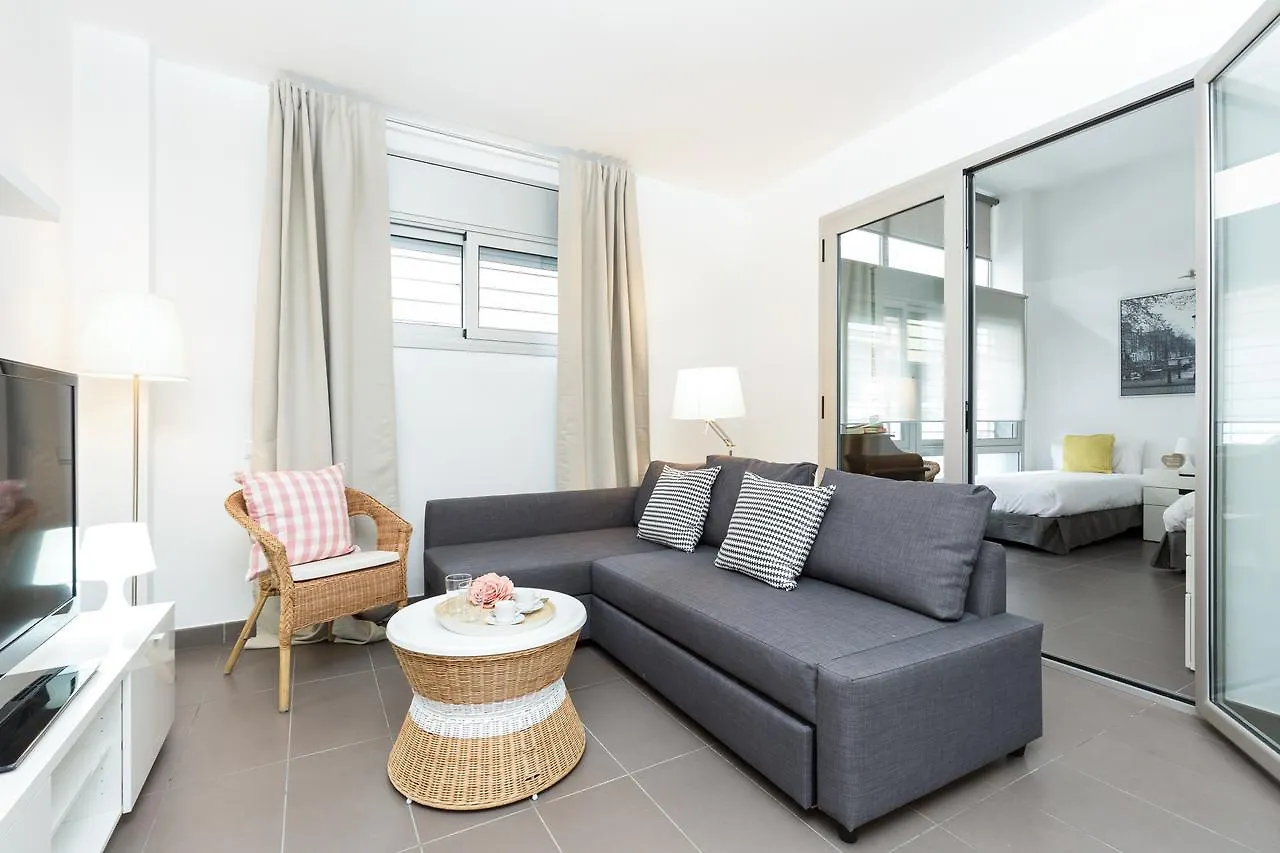 Apartamentos Cornellalux Cornella de Llobregat 0*,