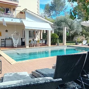  Villa Les Canyes Cottage, Private