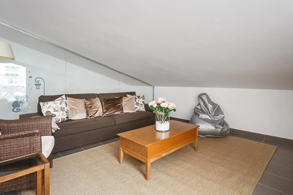 Apartamentos Cornellalux Cornella de Llobregat