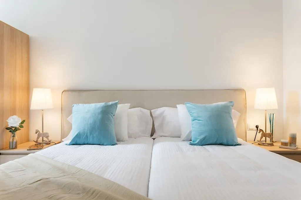 Apartamentos Cornellalux Cornella de Llobregat 0*,