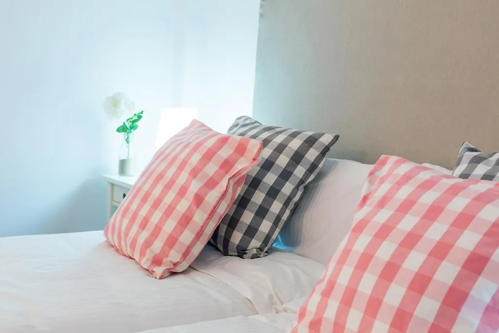 Apartamentos Cornellalux Cornella de Llobregat Apartment